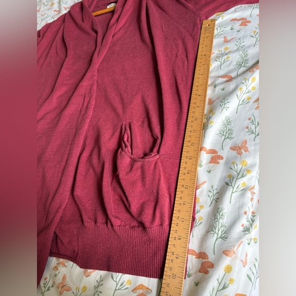 Wilfred Aritzia silk cashmere blend open cardigan medium wine red pockets - Picture 9 of 10